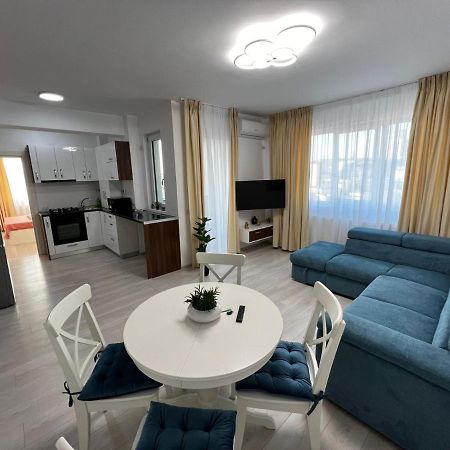 Cozy Accommodation Central City - 雅西 外观 照片