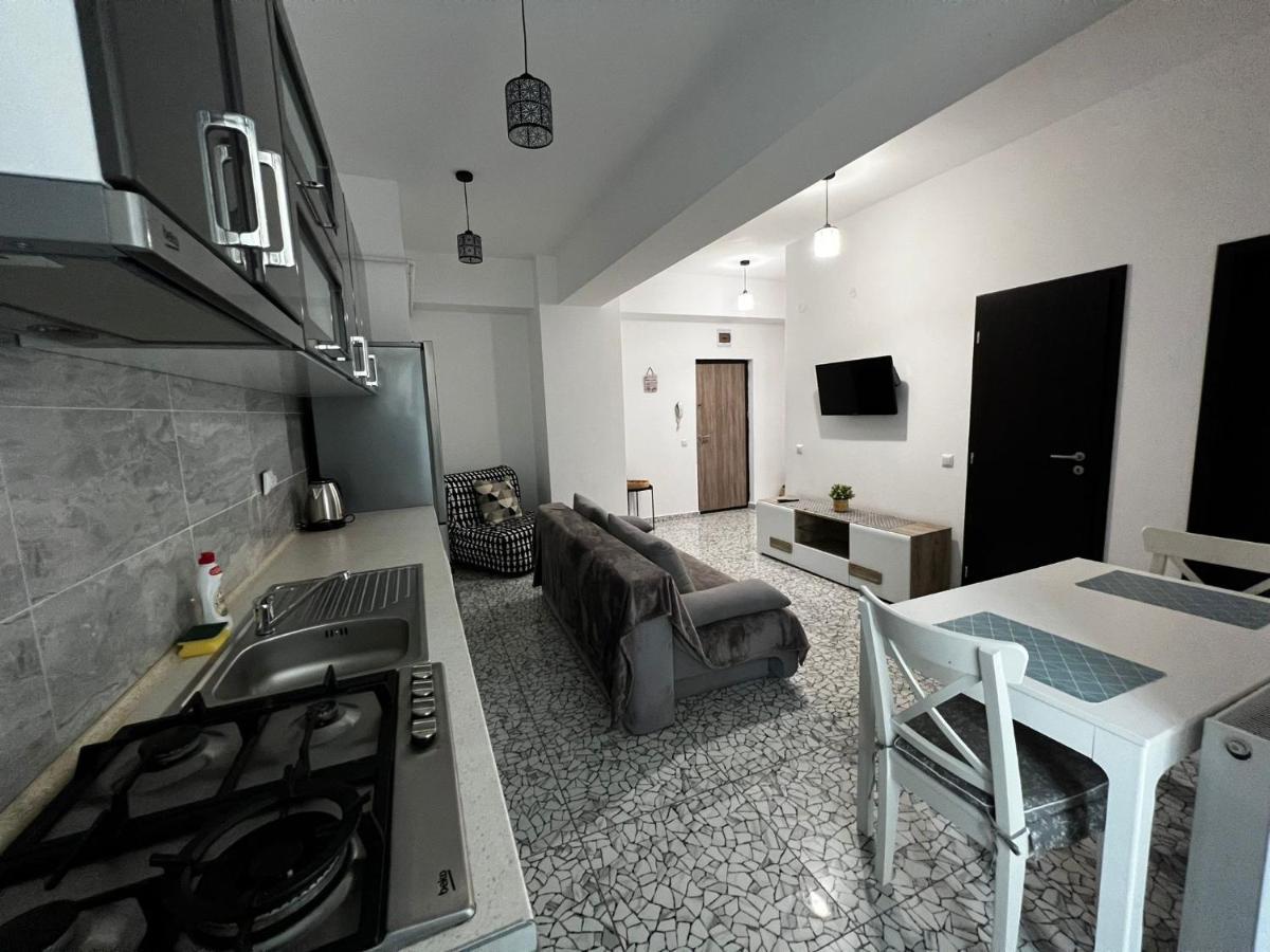 Cozy Accommodation Central City - 雅西 外观 照片