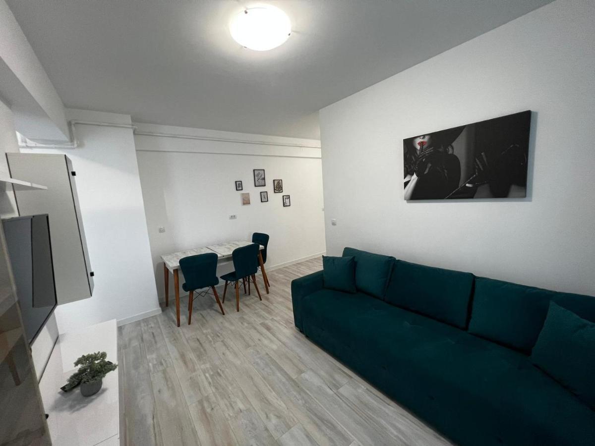 Cozy Accommodation Central City - 雅西 外观 照片