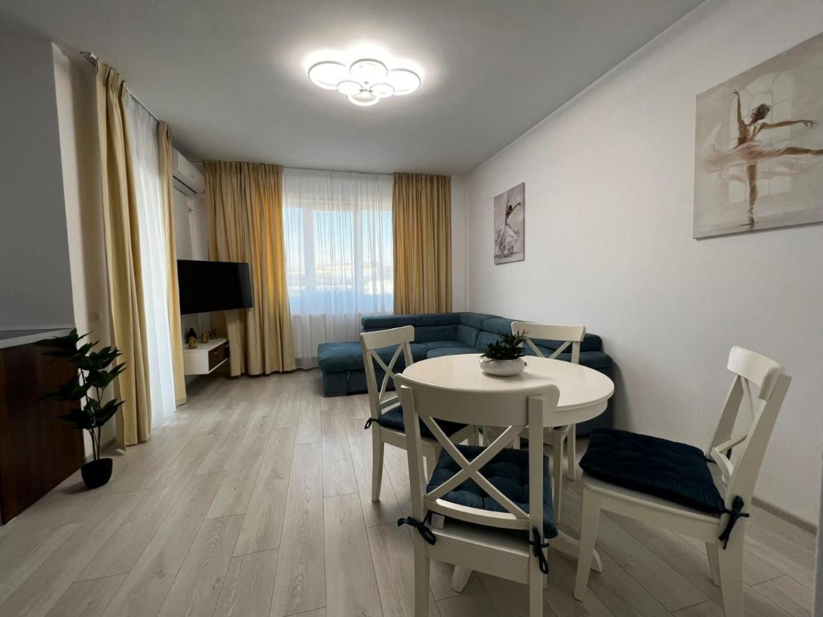 Cozy Accommodation Central City - 雅西 外观 照片