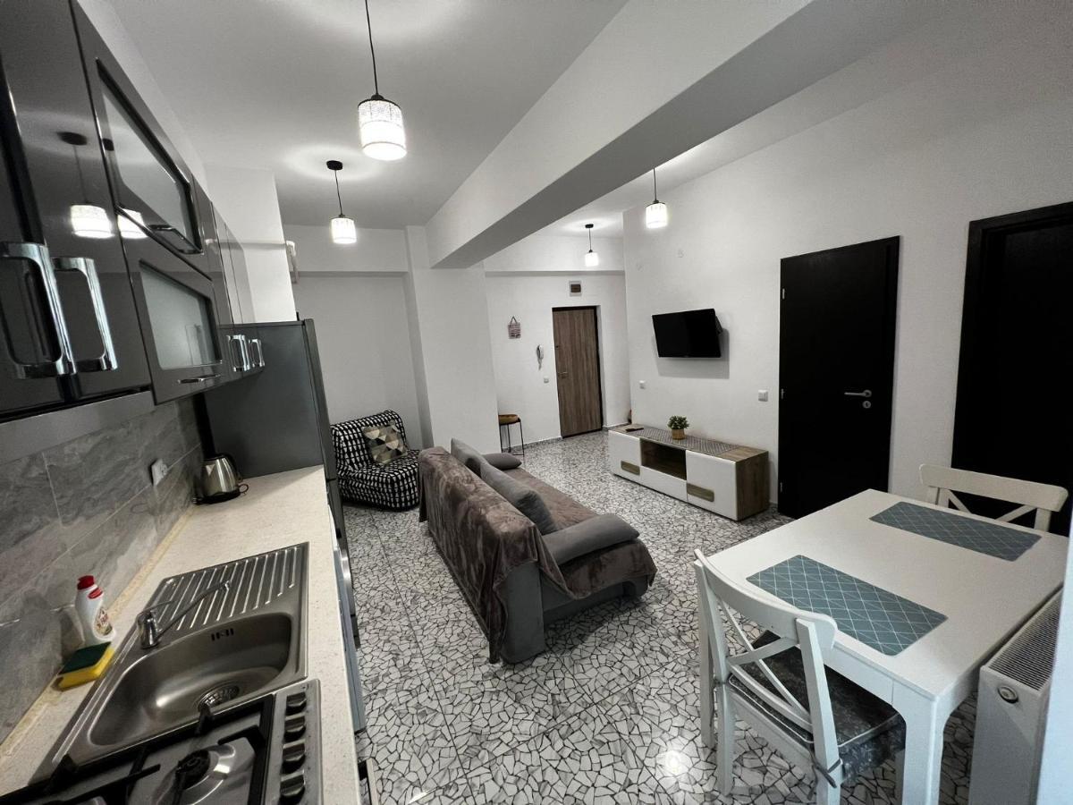 Cozy Accommodation Central City - 雅西 外观 照片