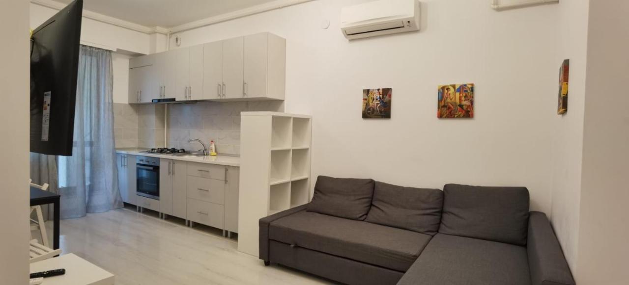 Cozy Accommodation Central City - 雅西 外观 照片