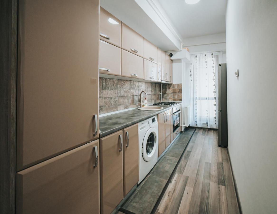 Cozy Accommodation Central City - 雅西 外观 照片