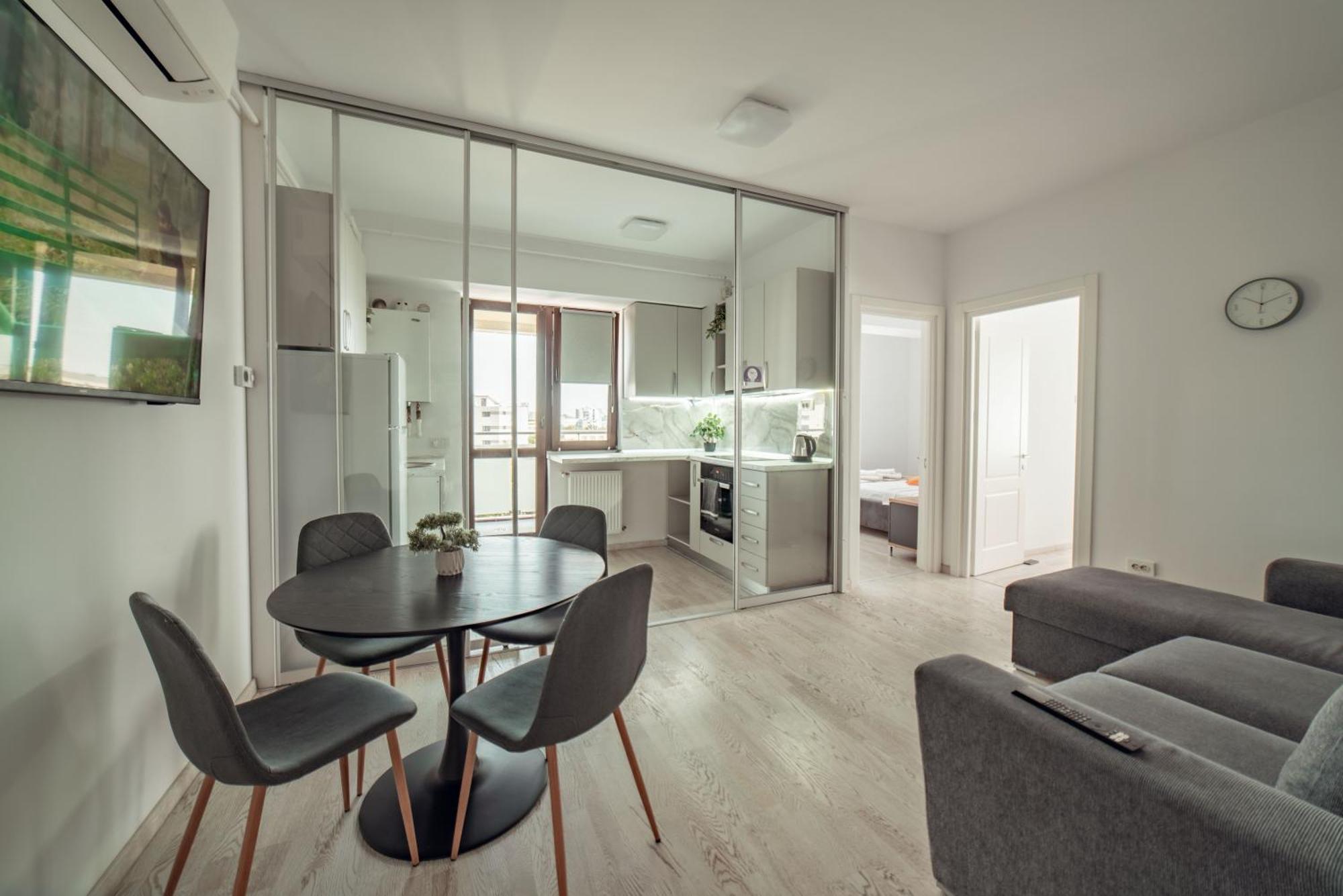 Cozy Accommodation Central City - 雅西 外观 照片