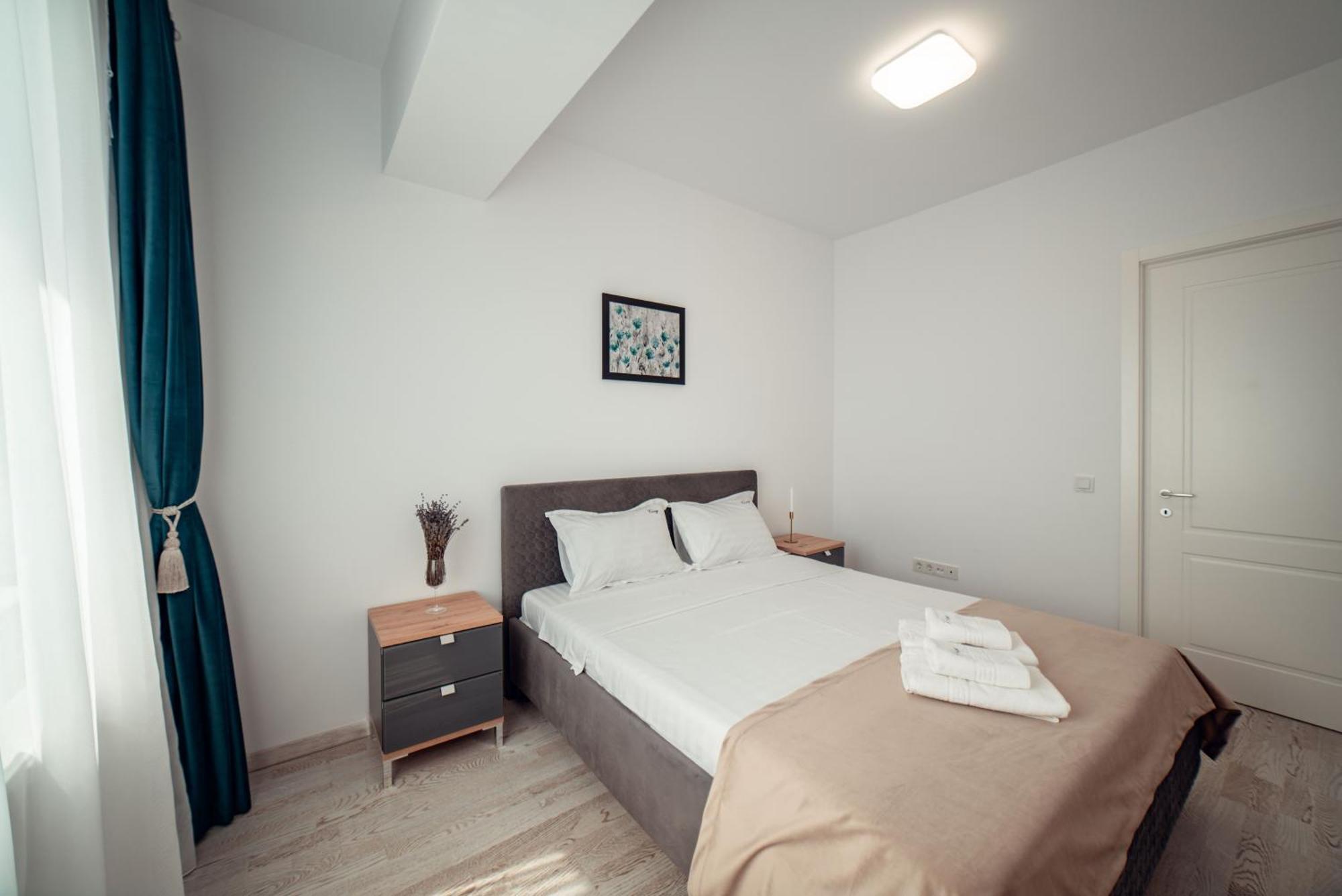 Cozy Accommodation Central City - 雅西 外观 照片