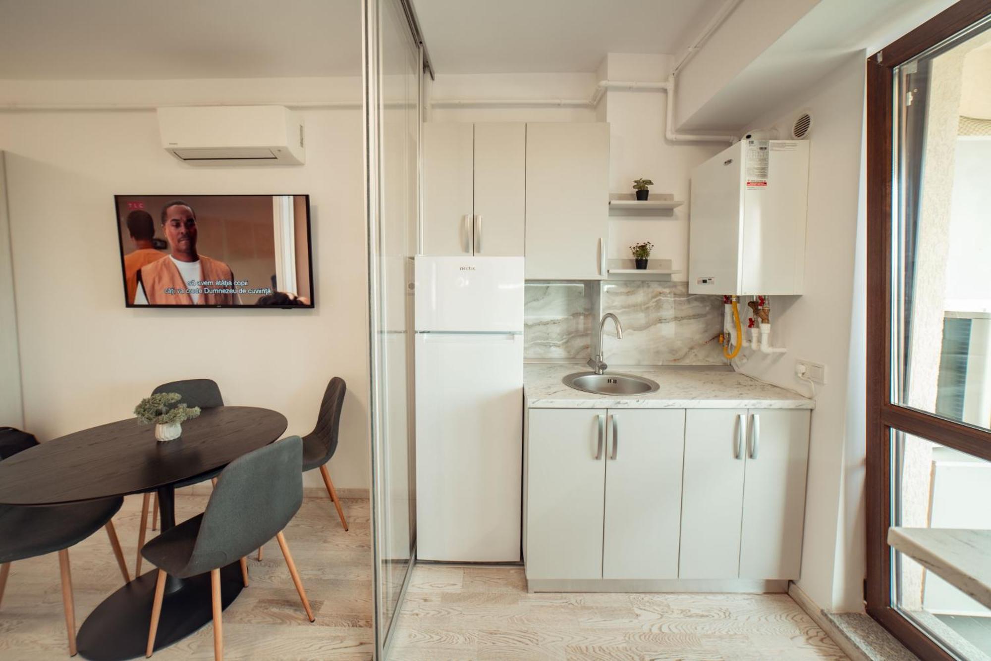 Cozy Accommodation Central City - 雅西 外观 照片