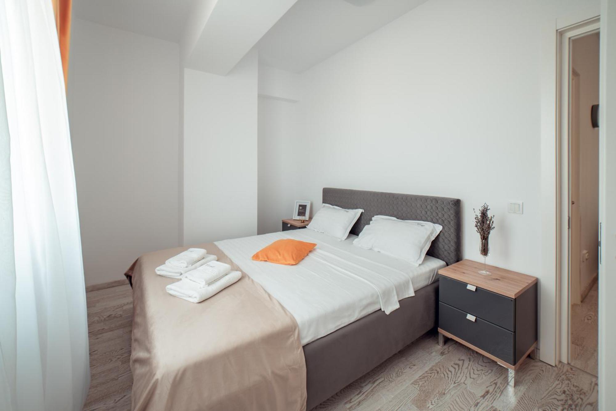 Cozy Accommodation Central City - 雅西 外观 照片
